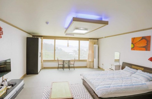 Geoje House | Geojedo Nomad Pension