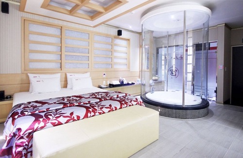 Songpo-ri Hotel | Geojedo Sadeung Palace Unintel