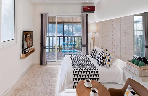 Irun-myeon House | Geojedo Yujahyanggi Pension