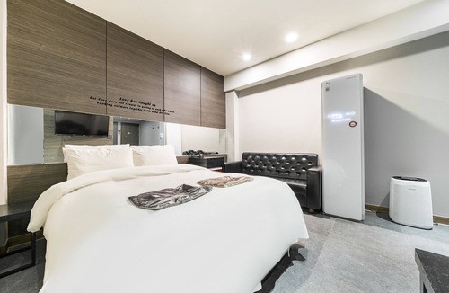Geumjeong-dong Hotel | Geumjeong 1004
