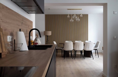 Am alten nordlichen Friedhof Apartment | ღLiboria | Elegance at Josephsplatz