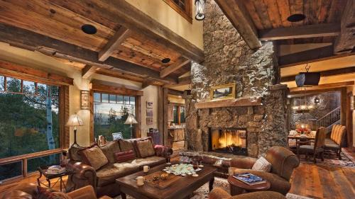 Steamboat Springs House | Gold Mine Lodge