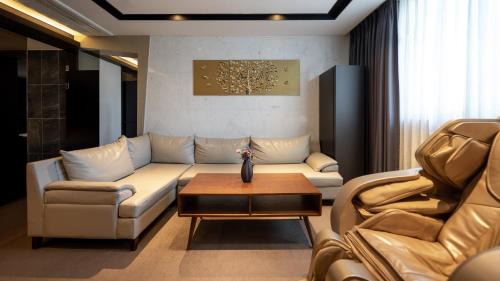 Jinju Hotel | Golden Business Hotel