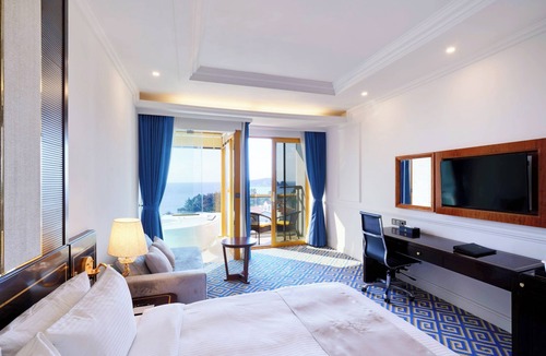 Seogwipo City Hotel | GoldOne Hotel & Suites