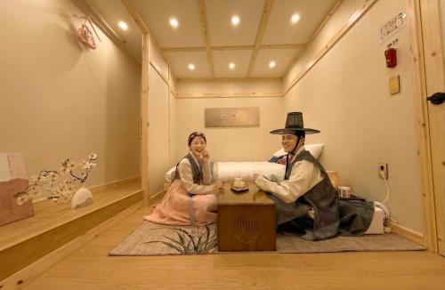 Jung-gu Apartment | Golmok Stay - Korea Traditional Sytle villa, Hanbok Experience , Nampo,Night Market walk 5 Minute