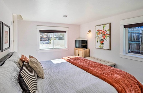Barths House | Gorgeous Denver Cottage < 1 Mi to Sloans Lake