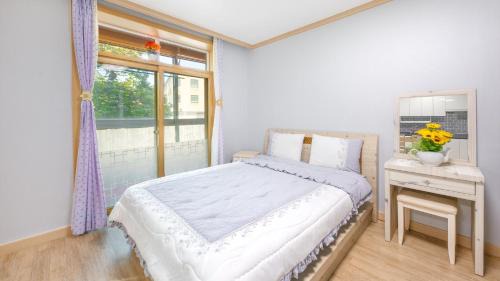Toseong House | Goseong Gamnamu Pension