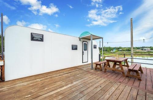 Sokcho House | Goseong Jjun Camping Pension