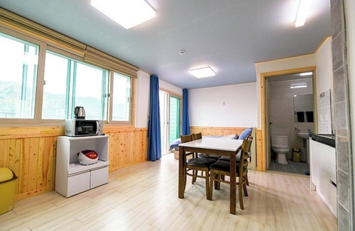 Tonmak House | Goseong San Deul Bada Pension