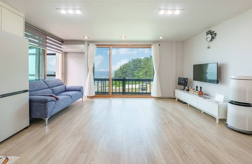 Goseong-gun House | Goseong Sea&star Pension
