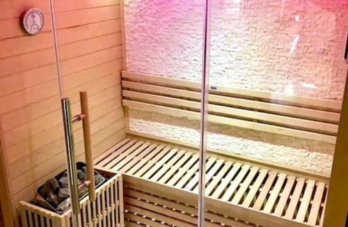 Koenigshoffen Est Apartment | Grand appartement avec sauna