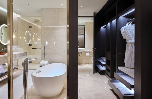 Downtown Hotel | Grand Hyatt Jeju