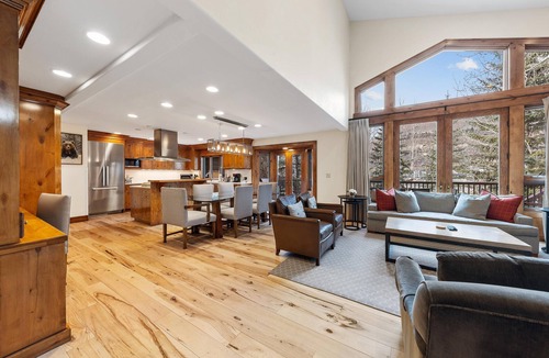Vail House | Grand Hyatt|Spacious Residence nestled in Cascade Village offers a quick and convenient shuttle ride to Grand Hyatt resort or Chair 20