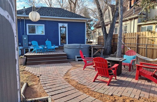 Grand Junction House | Grand Junction Bike Hotel & Hot Tub
