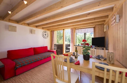 Argentiere Apartment | Grand Roc C112 from Slopes 280m, Mont-Blanc View, Parking & WiFi - Happy Rentals