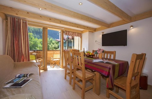 Argentiere Apartment | Grand Roc C306 from Slopes 280m, View, Parking & WiFi - Happy Rentals