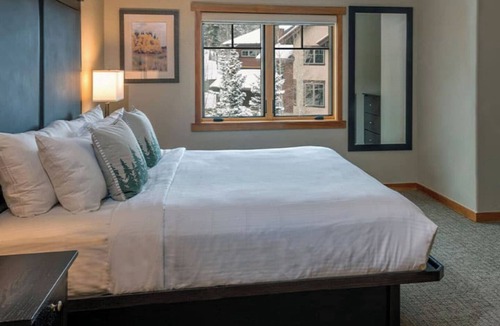 Four O'Clock Cabin | Grand Timber Lodge - Week of January 25th - Breckenridge Ski In Ski Out