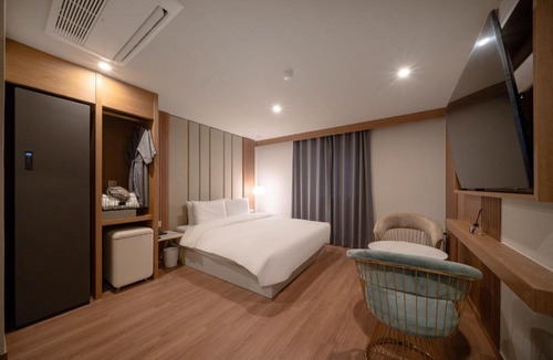 Busanjin Hotel | Grandis Hotel Munhyeon