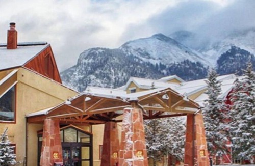 Frisco Hotel | Great place for a ski adventure, meeting new friends and connecting with others.