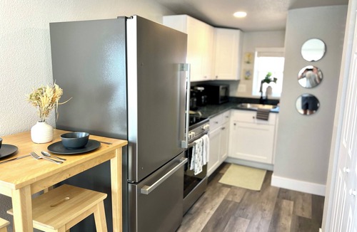 Central Colorado Springs Cottage | Green Haven: Smart Projector, Yard, & Fire Pit