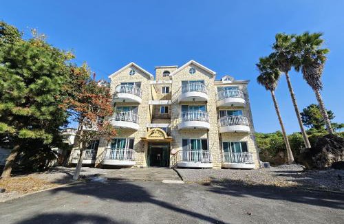Jungmun House | Greenside Pension