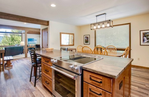Windcliff Estates House | Griffin Family Vacation At Windcliff 4 Bedroom Home by RedAwning