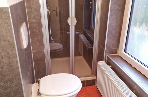 Nord-Mitte Apartment | Große Ferienwohnung mit Drei Schlafzimmern