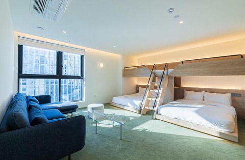 Yeoksam Hotel | Gudo Collective Gangnam 구도 컬렉티브 강남