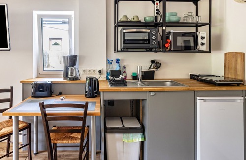 Quickborn House | Guest House "Tinyhouse Baumann" with Terrace & Wi-Fi