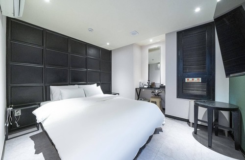 Gwacheon Hotel | Gwacheon Blanc