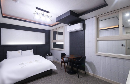 Saejang Hotel | Gwangju Songjeong Station Spede