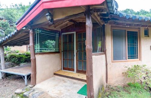 Gwangyang House | Gwangyang Sukhee's Hwangto Pension