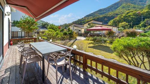 Gyeongju House | Gyeongju Hiltopia Kids Pool Villa