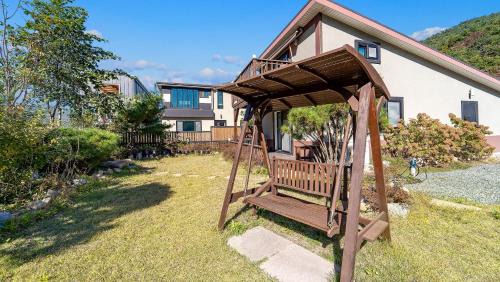 Gyeongju House | Gyeongju Hiltopia Kids Pool Villa