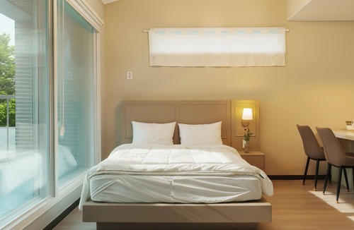 Gyeongju House | Gyeongju Sky Flower Astro Pool Villa