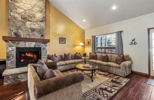 Gypsum House | Gypsum Summer Retreat - 3BR Home Near Trails & Golf