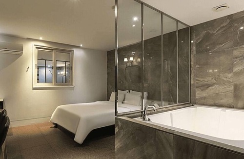 Samsan-dong Hotel | H2 Hotel