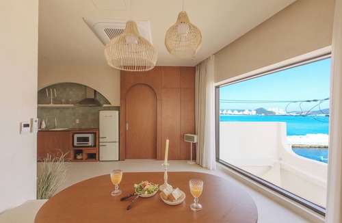 Haeundae House | Haeundae Pool Villa Songjeong Mansion