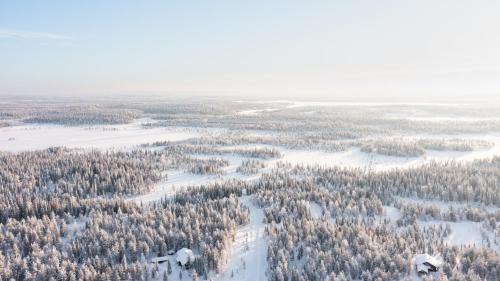Rukatunturi Ski Chalet | Halla Chalet, Northern Lights, ski & lake, free wifi, Vuosseli Resort Ruka