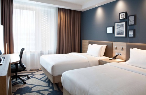 Berg am Laim Hotel | Hampton by Hilton Munich City Center East