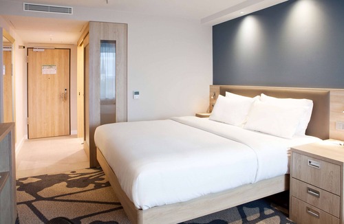 Berg am Laim Hotel | Hampton by Hilton Munich City Center East
