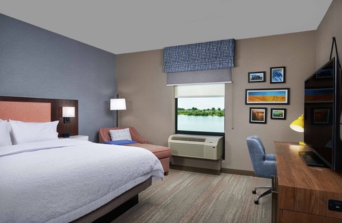 Burley Hotel | Hampton Inn by Hilton Burley