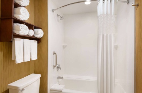 Union Square Hotel | Hampton Inn Denver West Federal Center