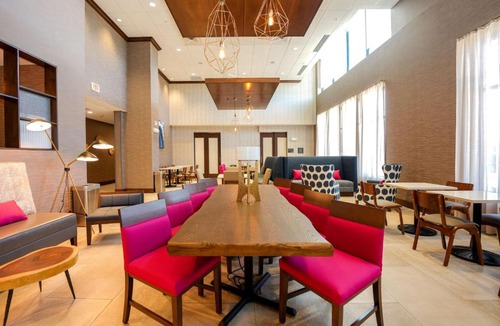 Heather Gardens Hotel | Hampton Inn & Suites Aurora South, Co