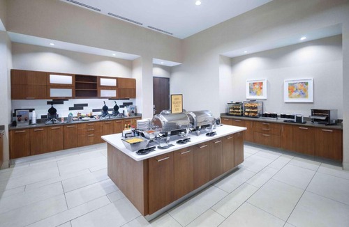 Downtown Denver Hotel | Hampton Inn & Suites Denver Downtown Convention Center