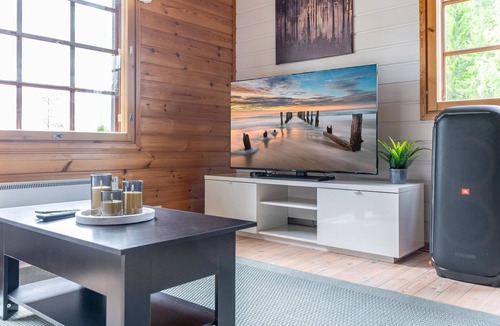Rautalampi House | Hanhenpesä by Interhome
