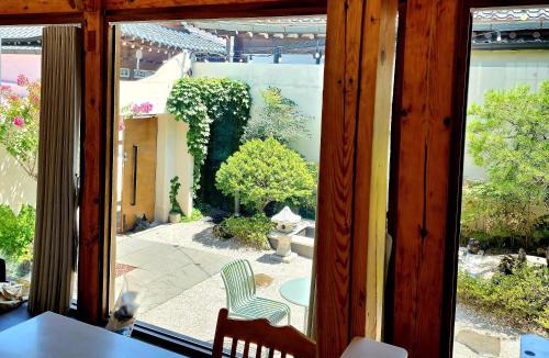 Andong Ski Chalet | Hanok spa stay 소연정