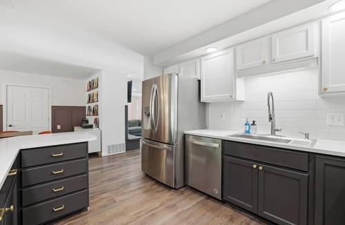 Lamar Heights Area Apartment | Harmony House | Hot Tub | Experiential home