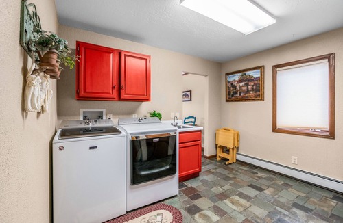 Carriage Hills House | Heavenly Pines - Gorgeous Vacation Home - Private Hot Tub - 20-NCD0035