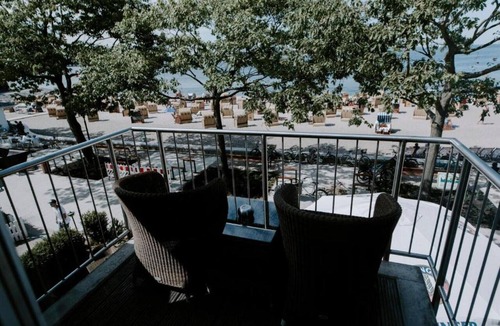 Heikendorf Apartment | Heikendorf by Belvilla Double Room with Sea View